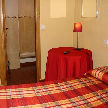 Hostal Puerta Bonita Vista Alegre Madryt Zewnętrze zdjęcie