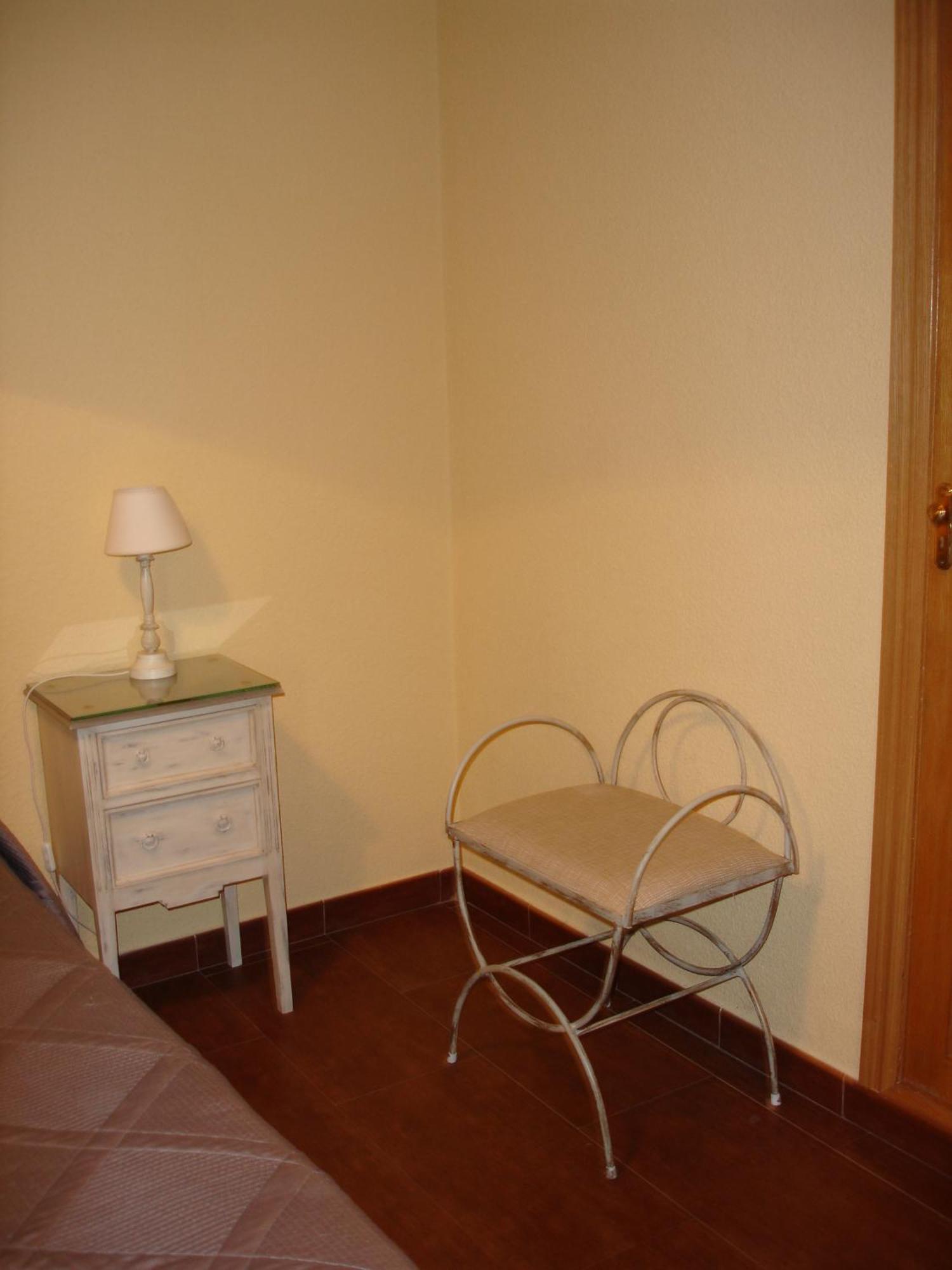 Hostal Puerta Bonita Vista Alegre Madryt Zewnętrze zdjęcie