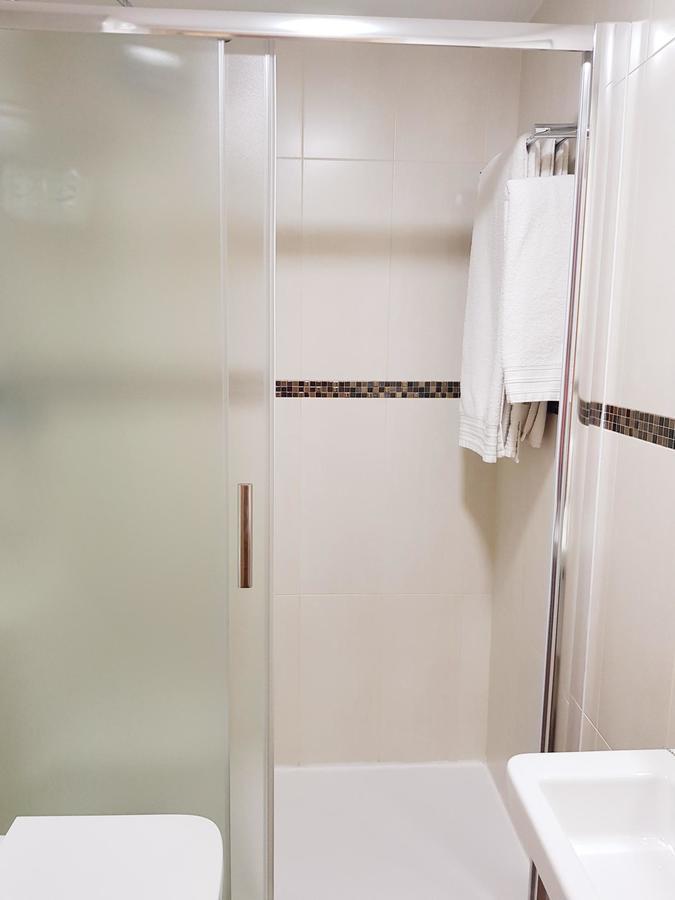 Hostal Puerta Bonita Vista Alegre Madryt Zewnętrze zdjęcie