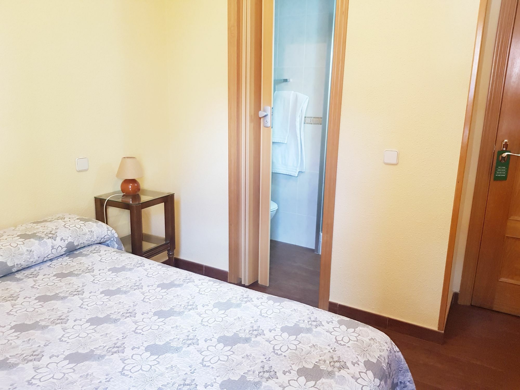 Hostal Puerta Bonita Vista Alegre Madryt Zewnętrze zdjęcie